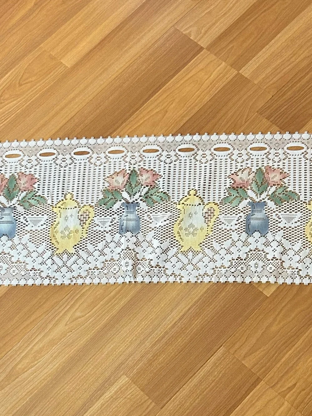 Vintage Floral Lace Table Runner/Teapots